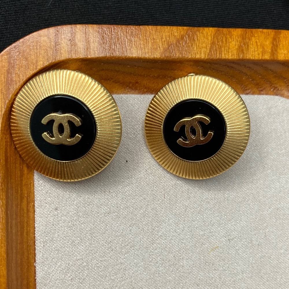 CHANEL Gold and Black Logo Earrings - Picture 2 of 5